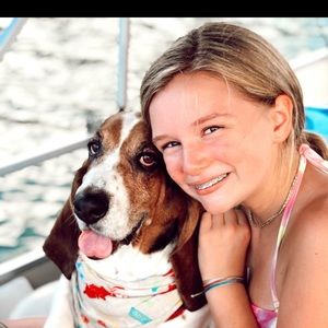 Meet your Posher, Ella